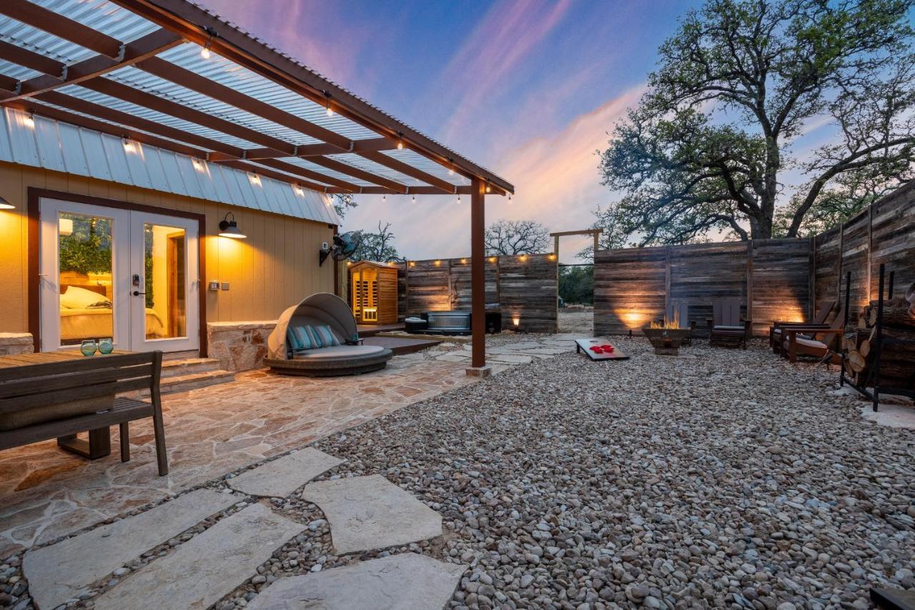 Romantic Tiny Luxury Retreat W Heated Pool, Sauna N Outdoor Shower In Wimberley 10 Acres Exterior photo
